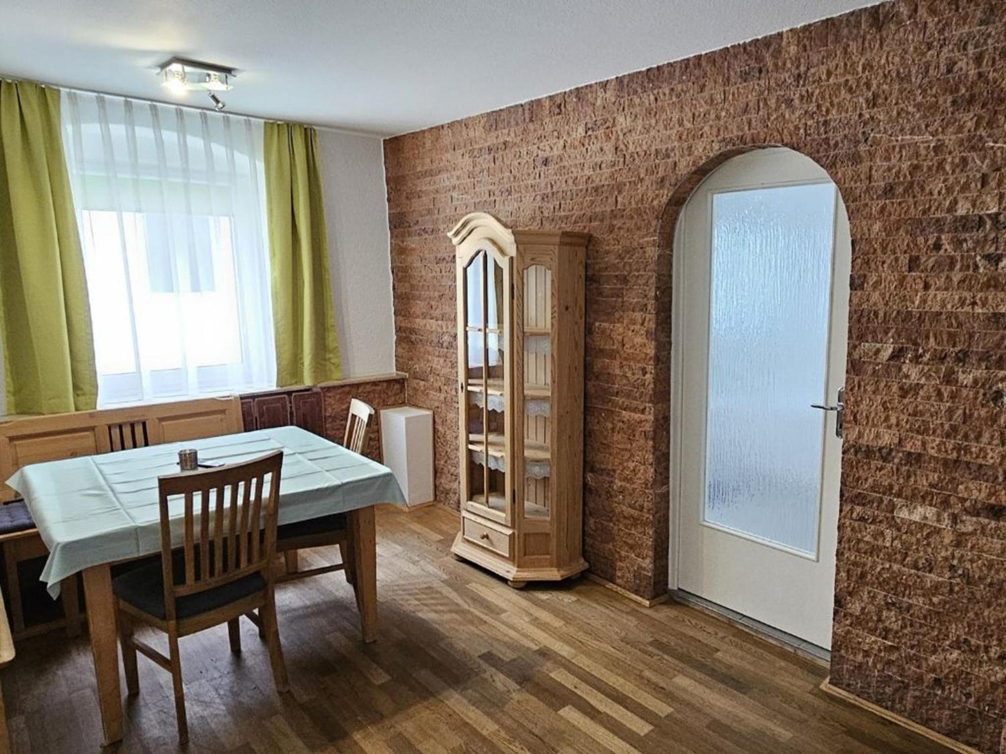 Hotel Hirsch Gunzburg Bagian luar foto